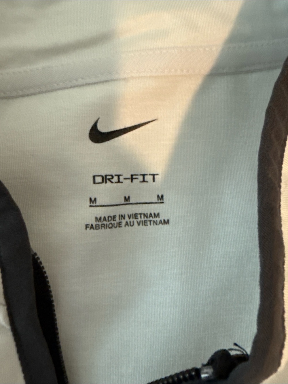 Nike Men’s Light Gray Half-Zip Pullover with Black Trim - Picture 2 of 3